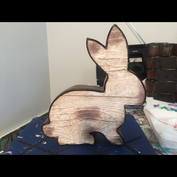 SOLD 🐰🌸happy bunny🌸🐰 hand painted - Picture 3 of 4